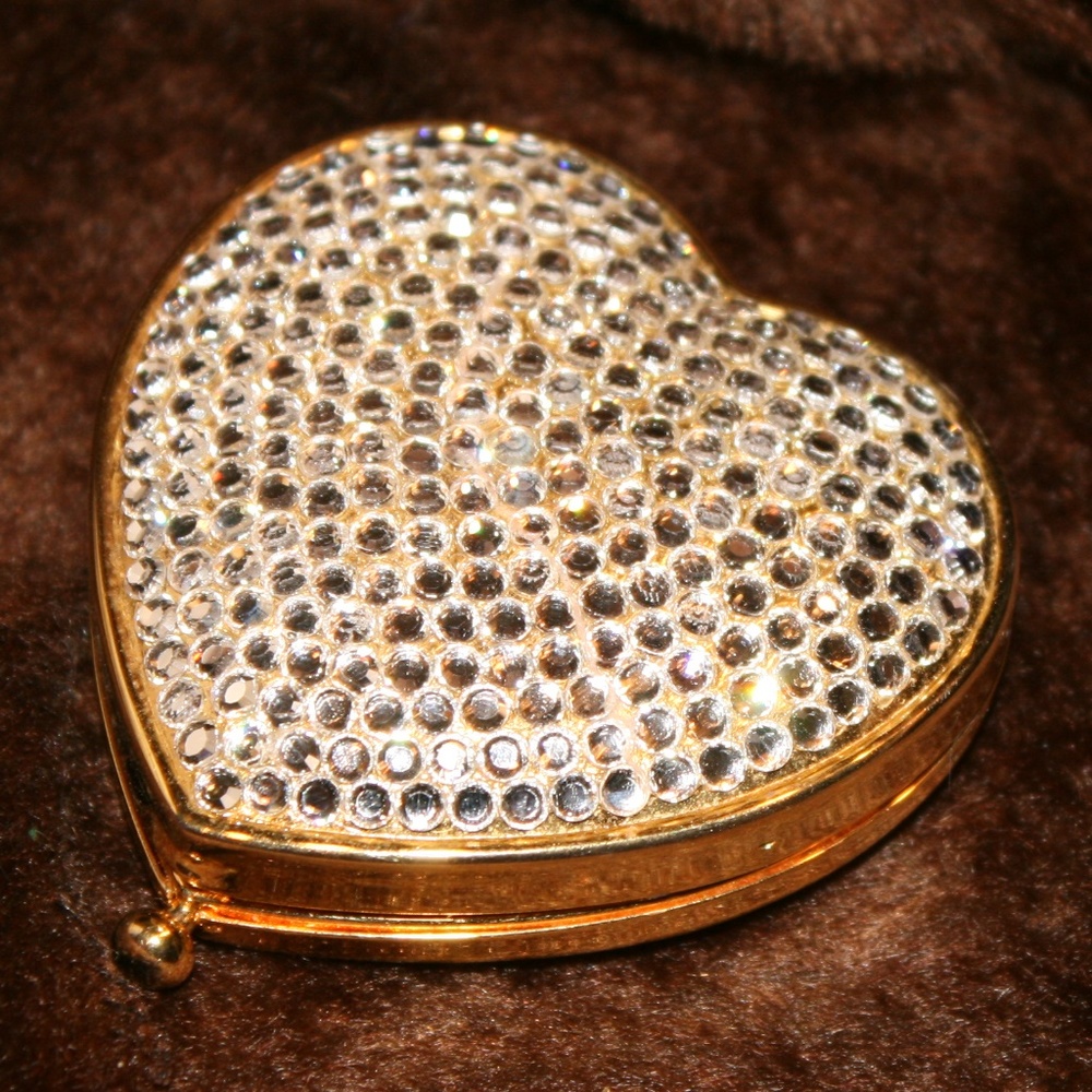 Bling Compact